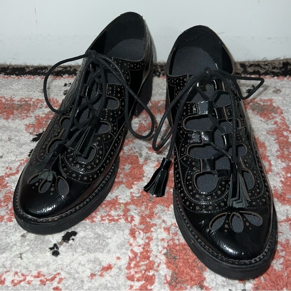 Free People Silent D Beatrix Lace Up black patent leather oxfords. Size 8 EU 39 - Picture 3 of 4